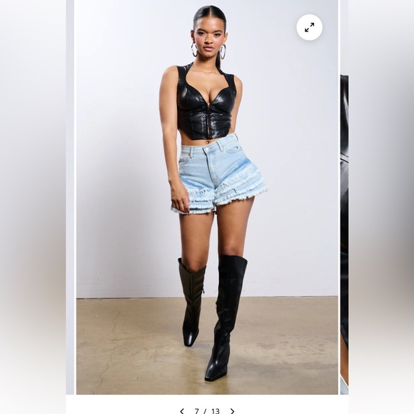 AKIRA Black AYLA Faux Leather Corset Crop Top size Medium moto biker-core goth - Picture 16 of 16